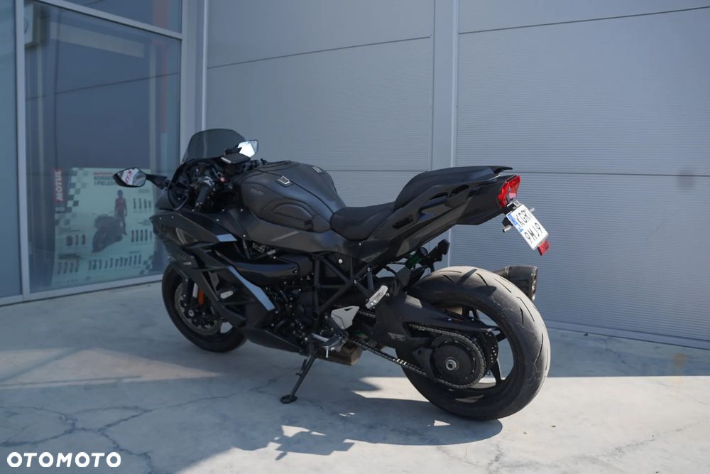 Kawasaki Ninja H2 SX - 2