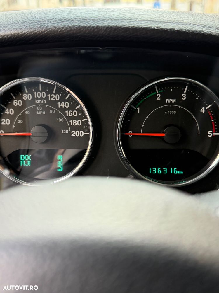 Jeep Wrangler 2.8 CRD AT Sahara - 8