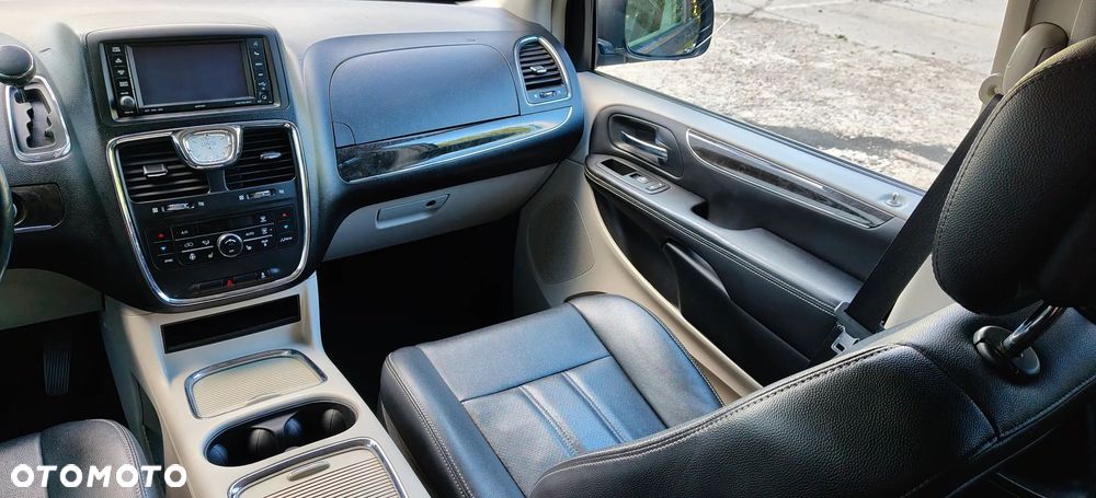 Lancia Voyager 2.8 CRD16v Platinum - 14