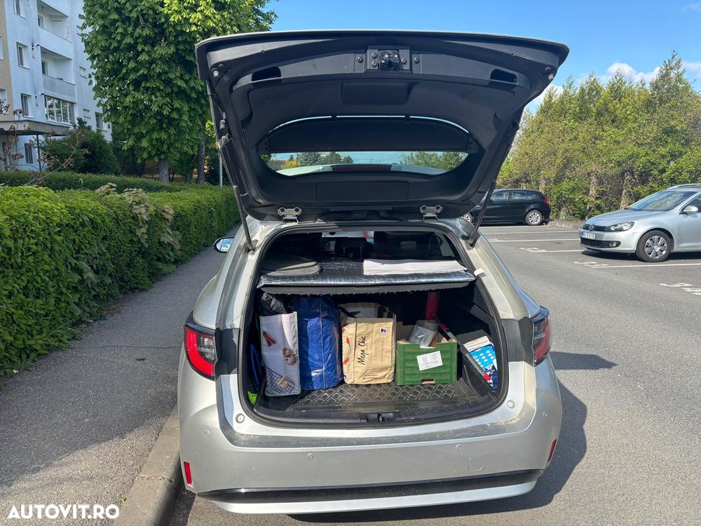 Toyota Corolla - 10