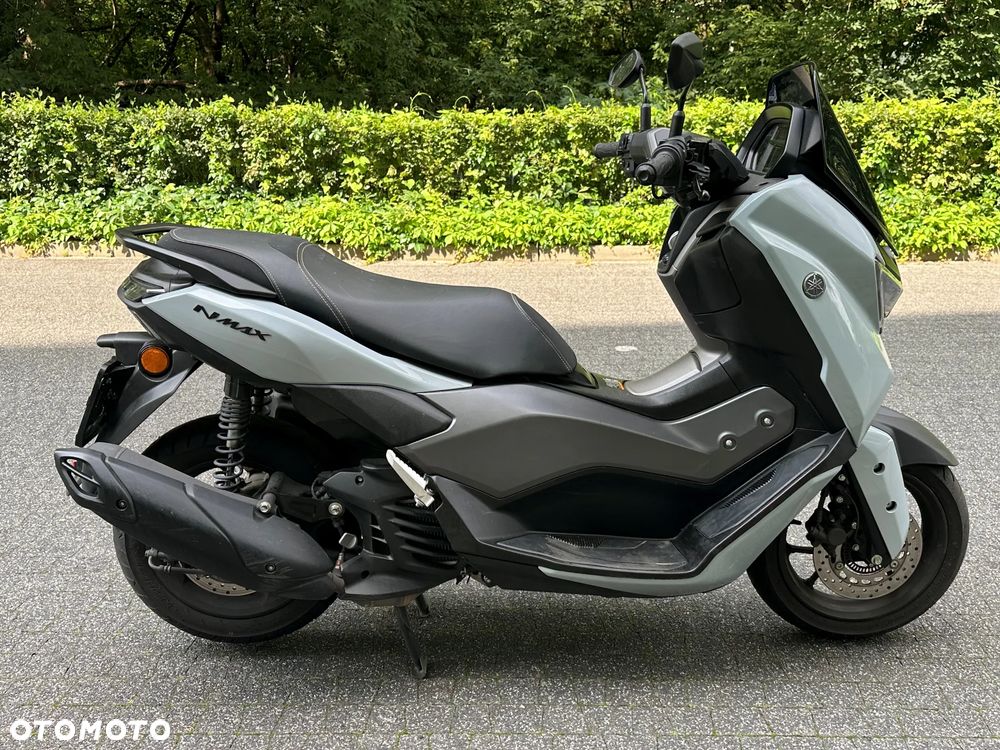 Yamaha NMAX - 7
