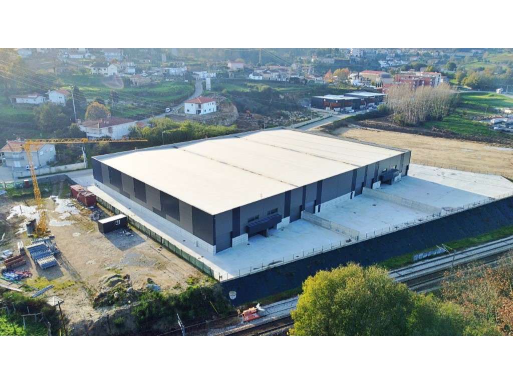 Armazéns novos em Marco de Canaveses - Grande imagem: 3/17