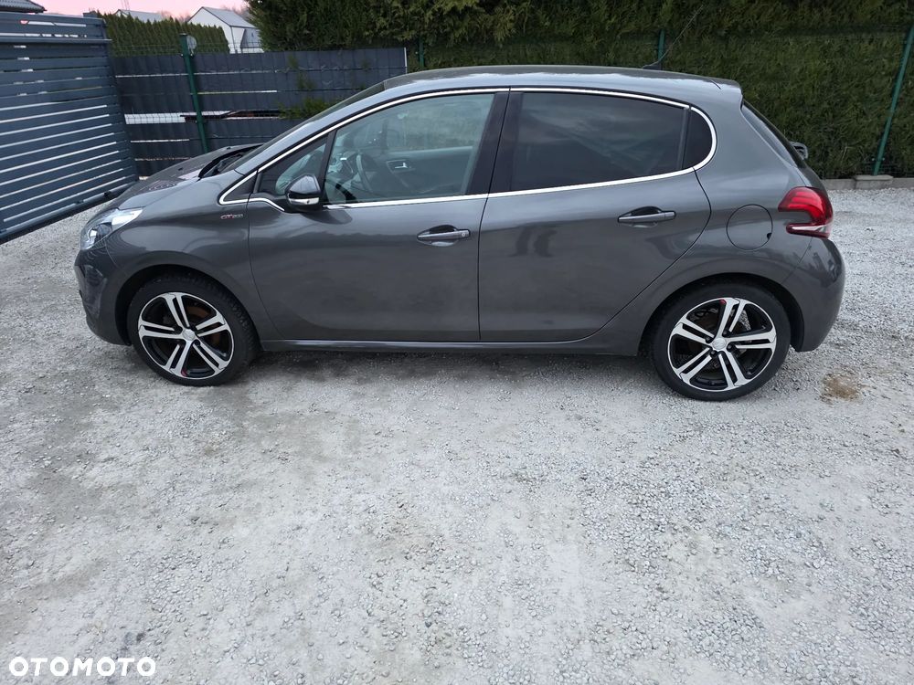 Peugeot 208 1.2 PureTech Allure S&S EAT6 - 8