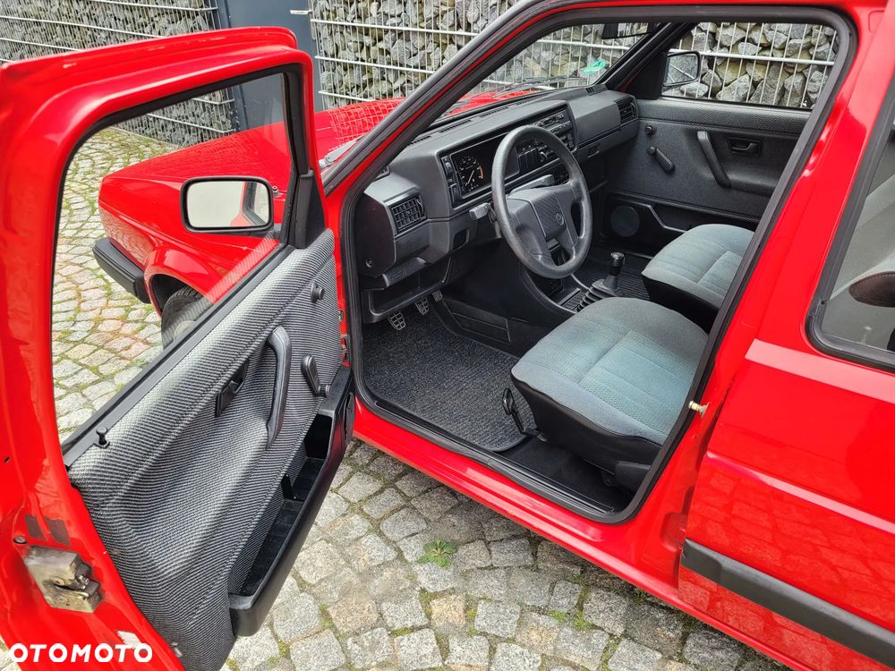 Volkswagen Golf - 8