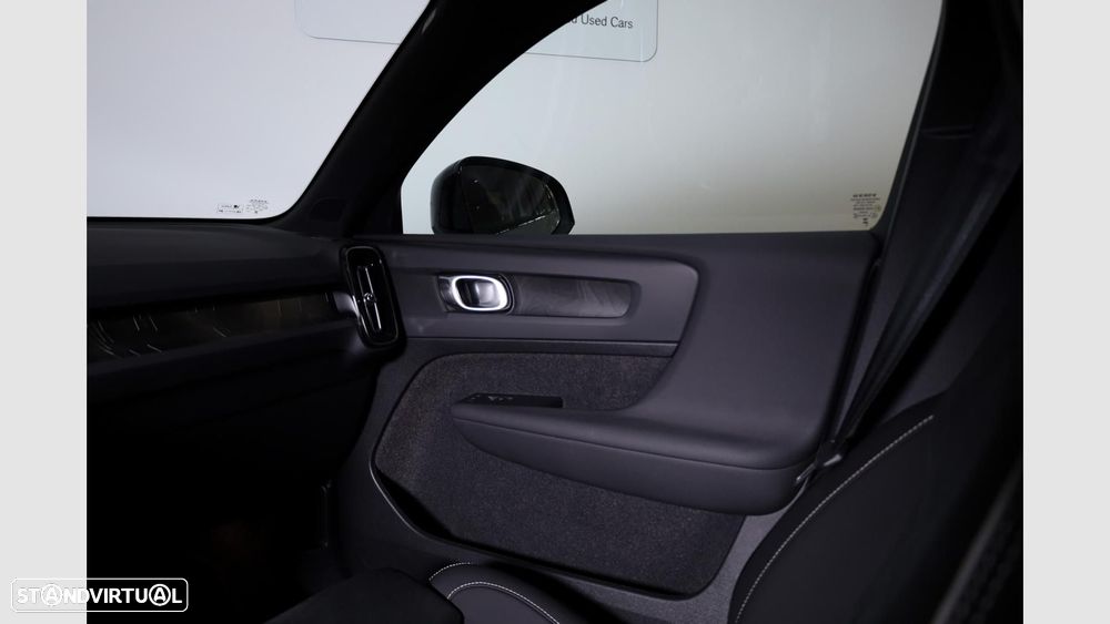 Volvo C40 Recharge Extended Range Plus - 19