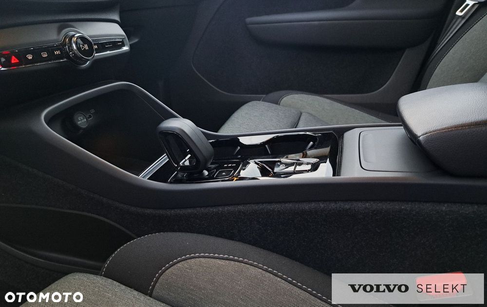 Volvo XC 40 - 26