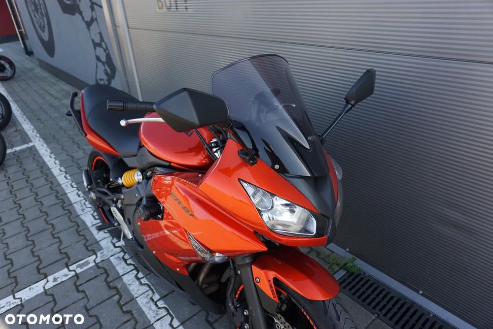 Kawasaki ER - 9