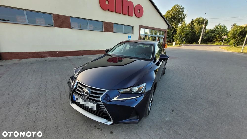 Lexus IS 200t / 300 Elegance - 9