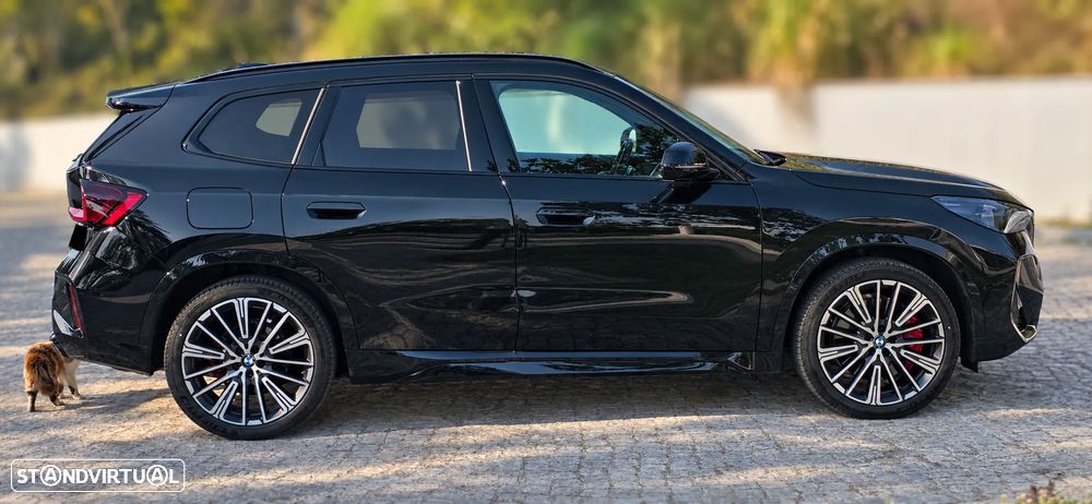 BMW iX1 - 3