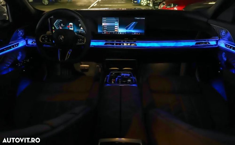 BMW Seria 7 740d xDrive MHEV - 34