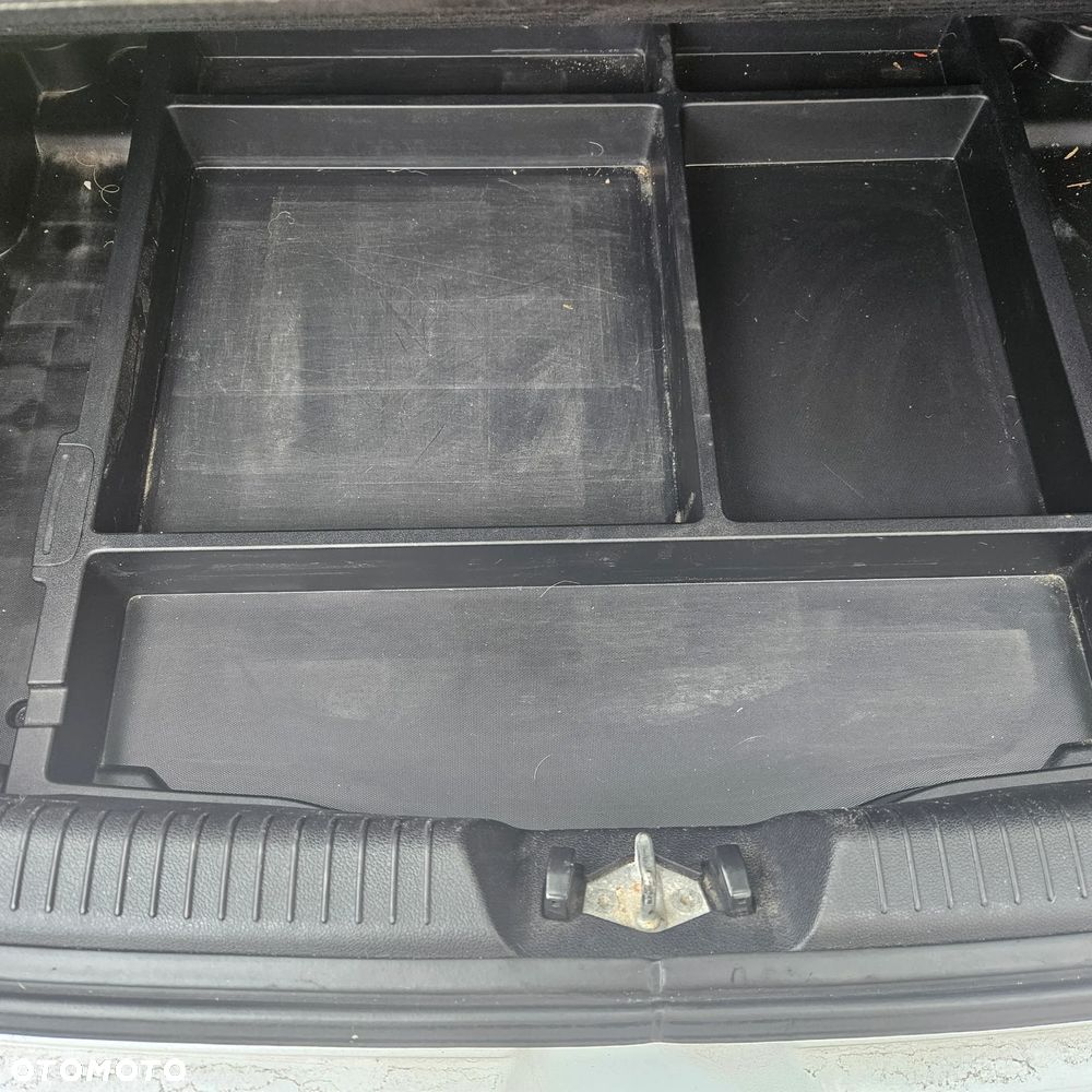 Kia Ceed 1.6 GDI L Business Line DCT - 17