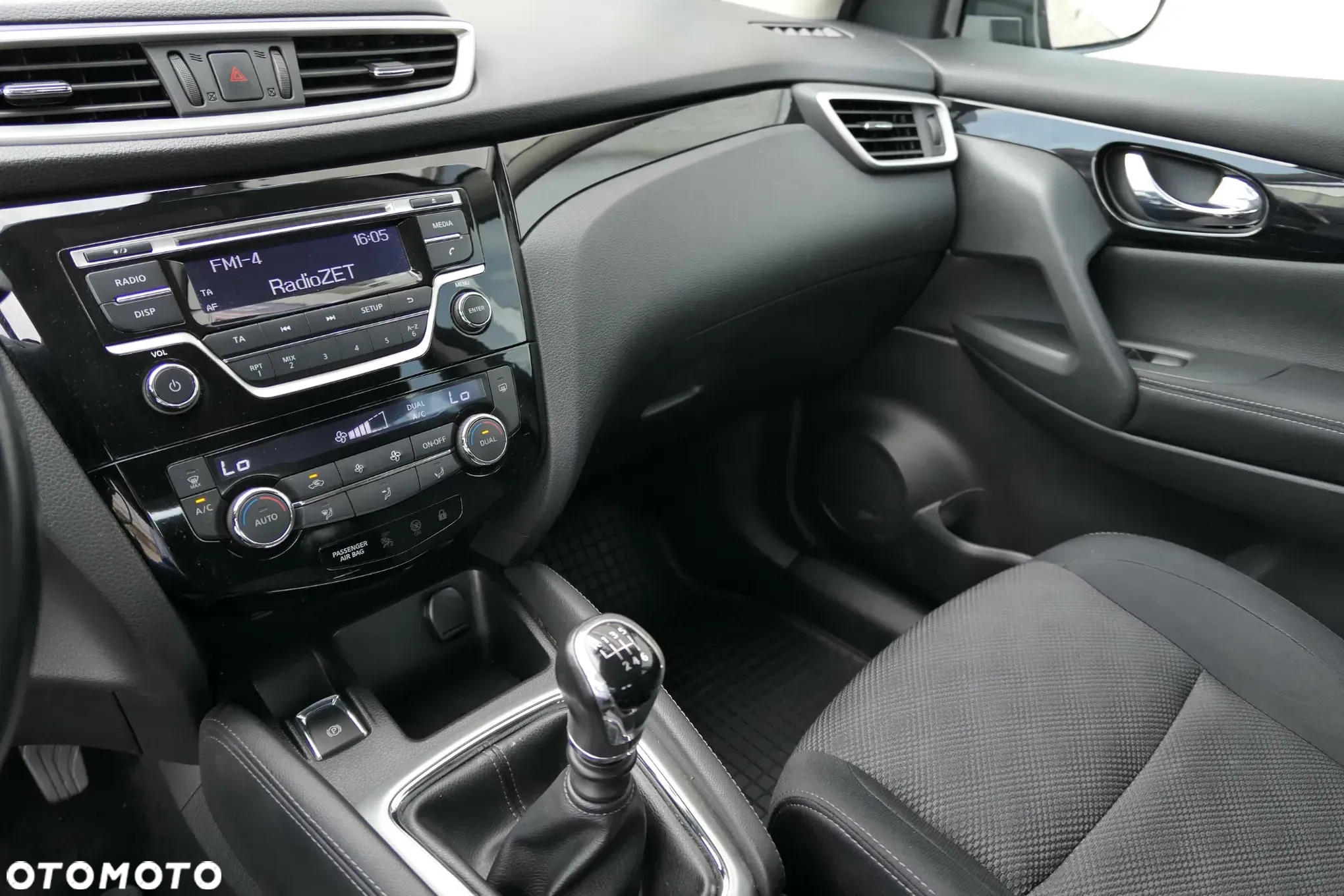 Nissan Qashqai 1.6 DIG-T Acenta - 16