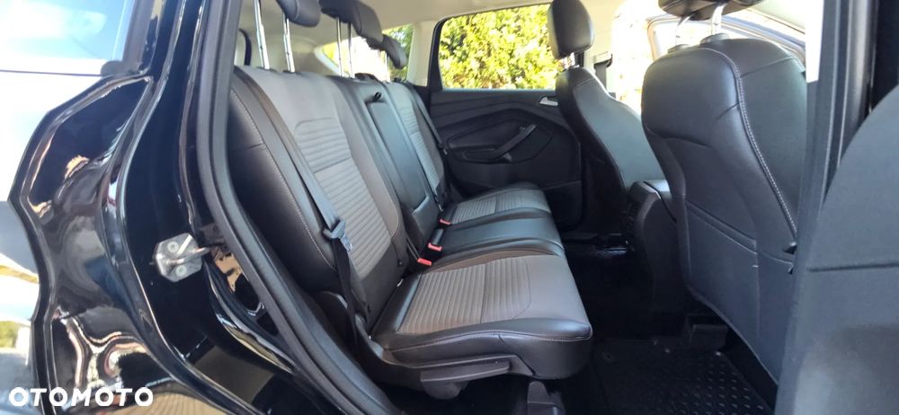 Ford Kuga 2.0 TDCi 4x4 Titanium - 33