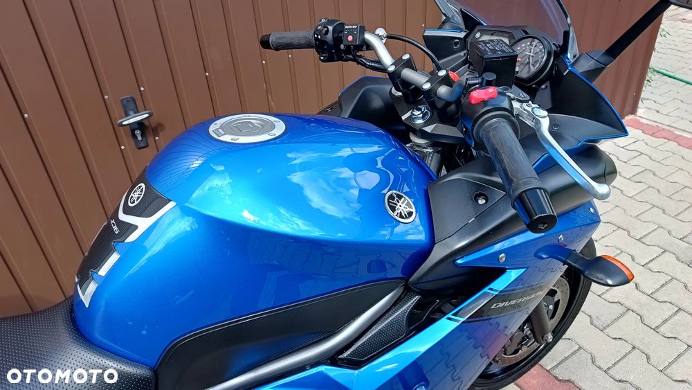 Yamaha XJ - 9
