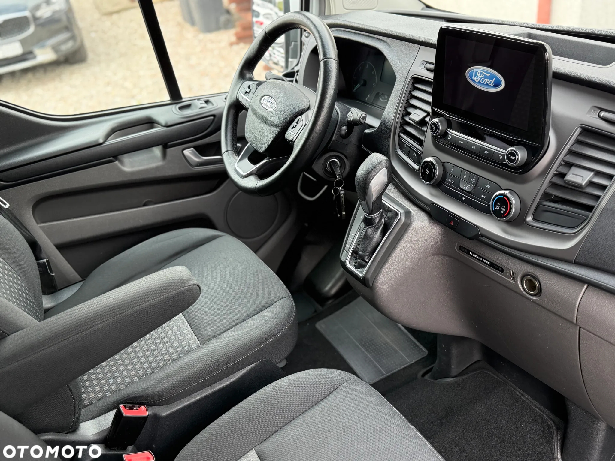 Ford Transit Custom 340 L2H2 VA Autm Nugget Plus - 21