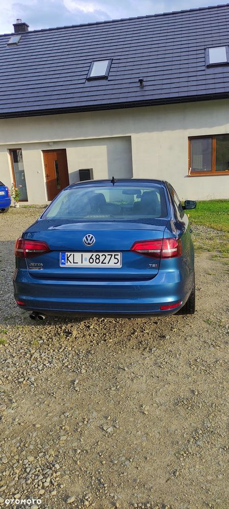 Volkswagen Jetta - 3