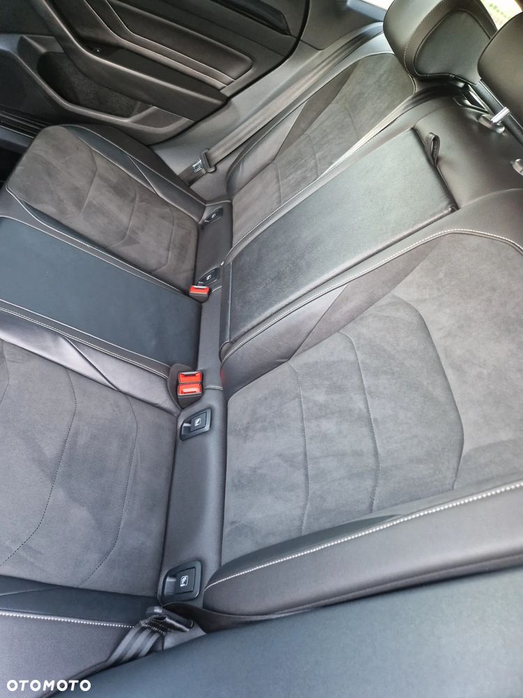 Volkswagen Arteon 2.0 TDI SCR 4Motion DSG R-Line - 24