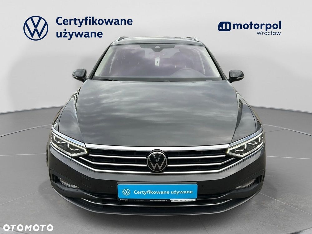 Volkswagen Passat - 13