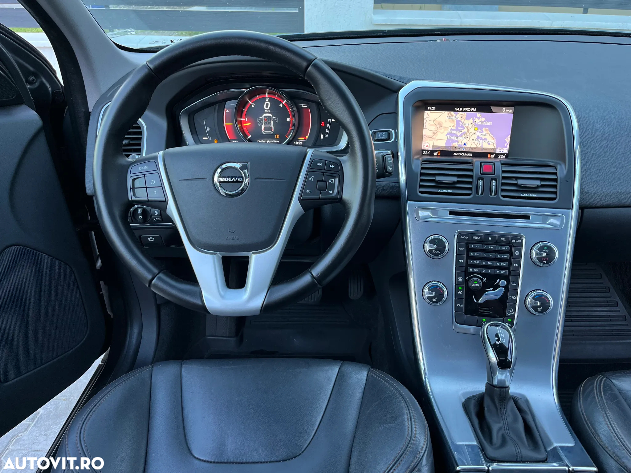 Volvo XC 60 D4 Geartronic Summum - 6