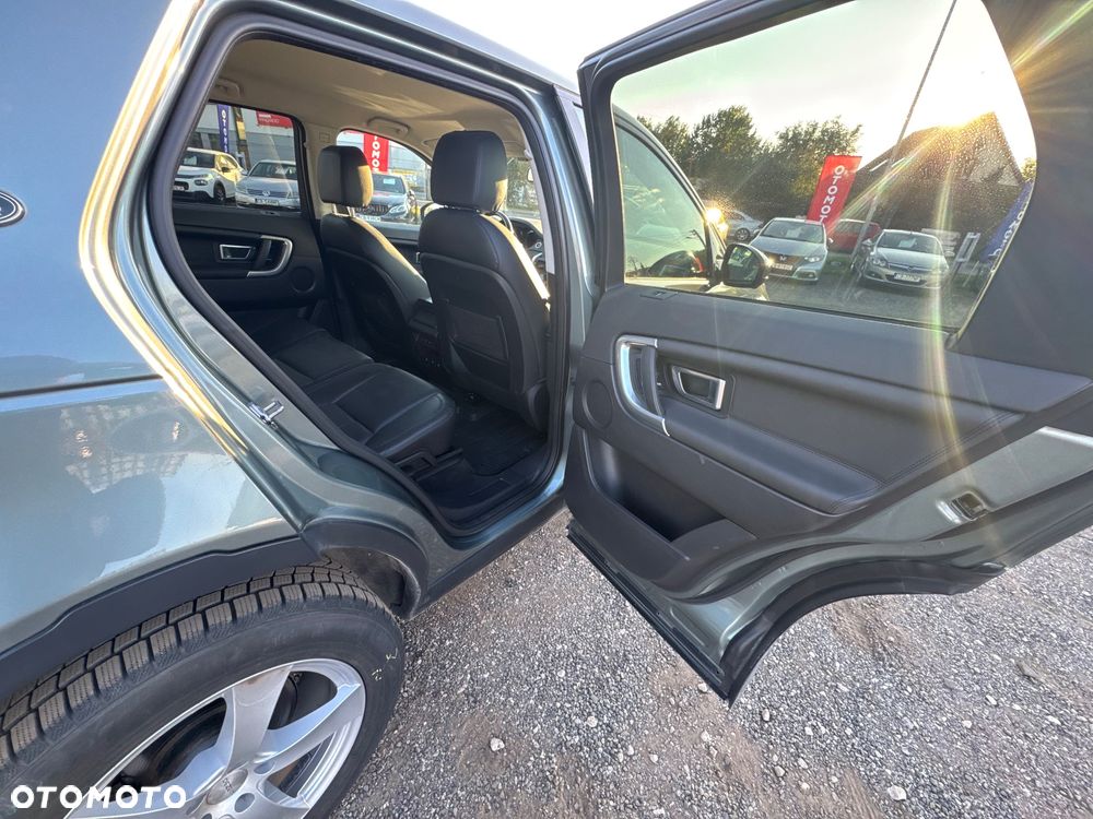 Land Rover Discovery Sport 2.0 TD4 HSE Luxury - 24