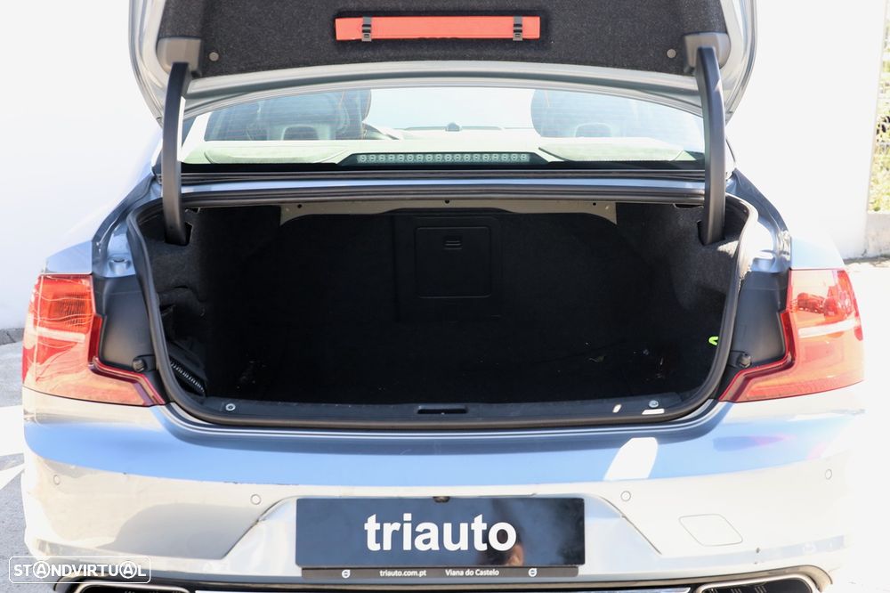 Volvo S90 2.0 D4 Inscription Geartronic - 4