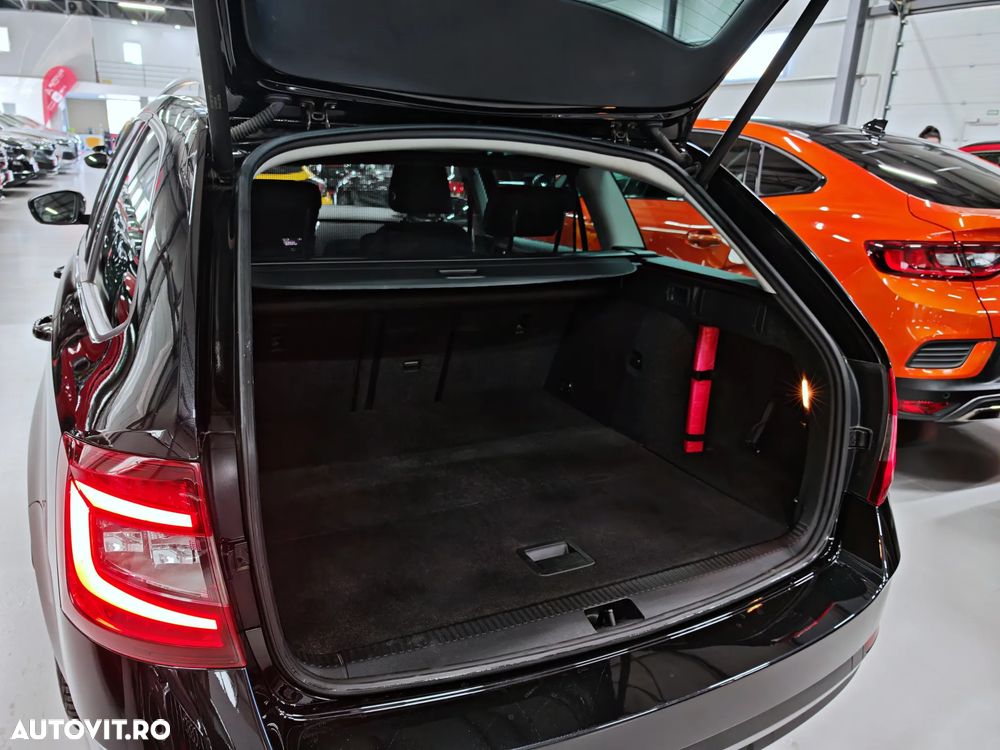 Skoda Octavia 2.0 TDI 4X4 DSG Style - 28