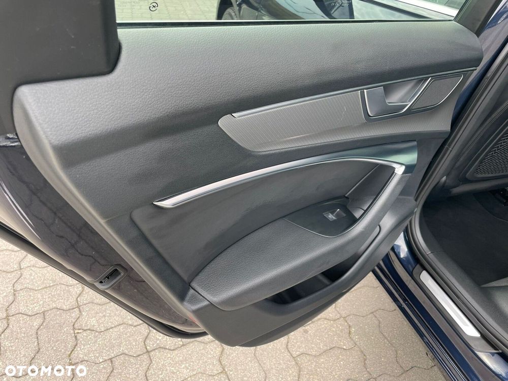 Audi A6 Avant - 11