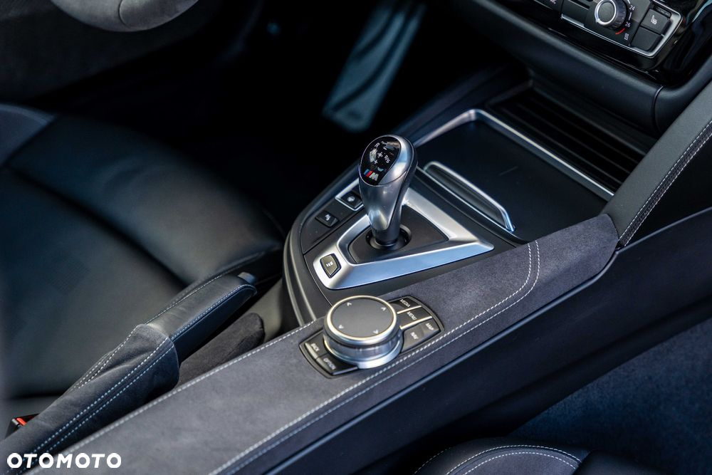 BMW M4 Coupe DKG Competition - 15