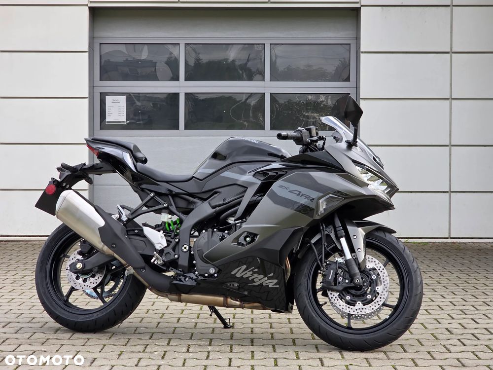 Kawasaki Ninja - 4
