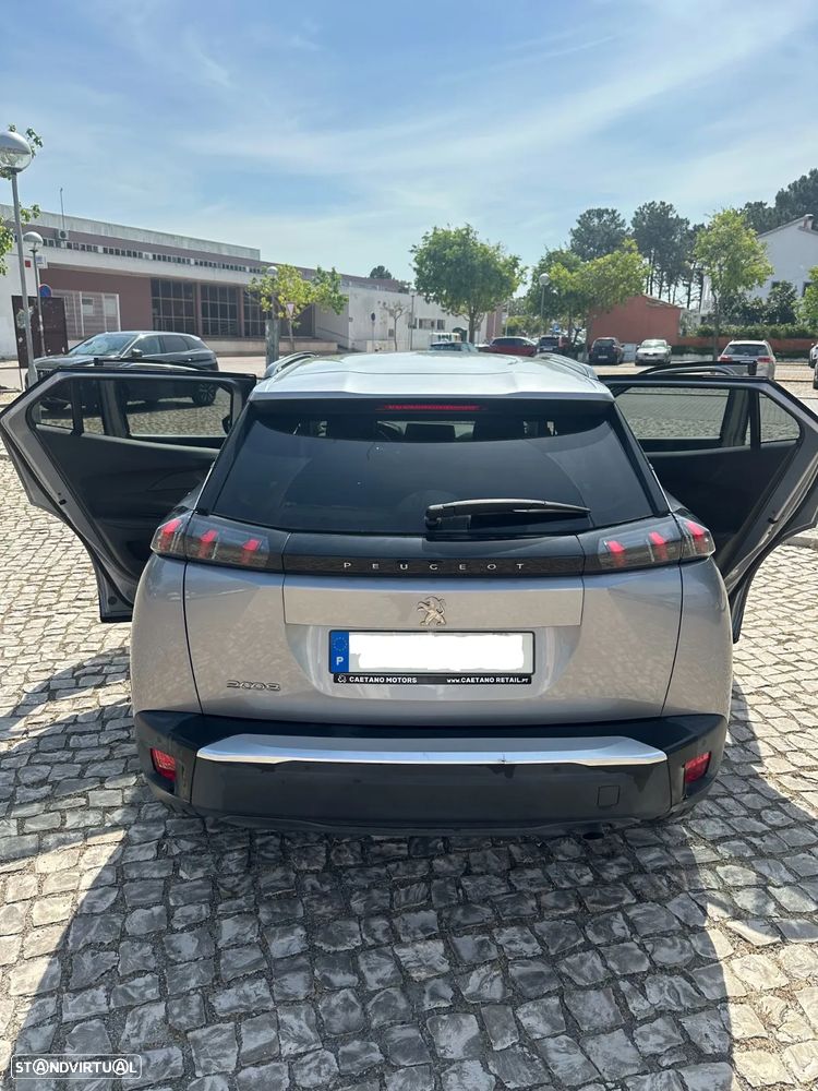 Peugeot 2008 - 10