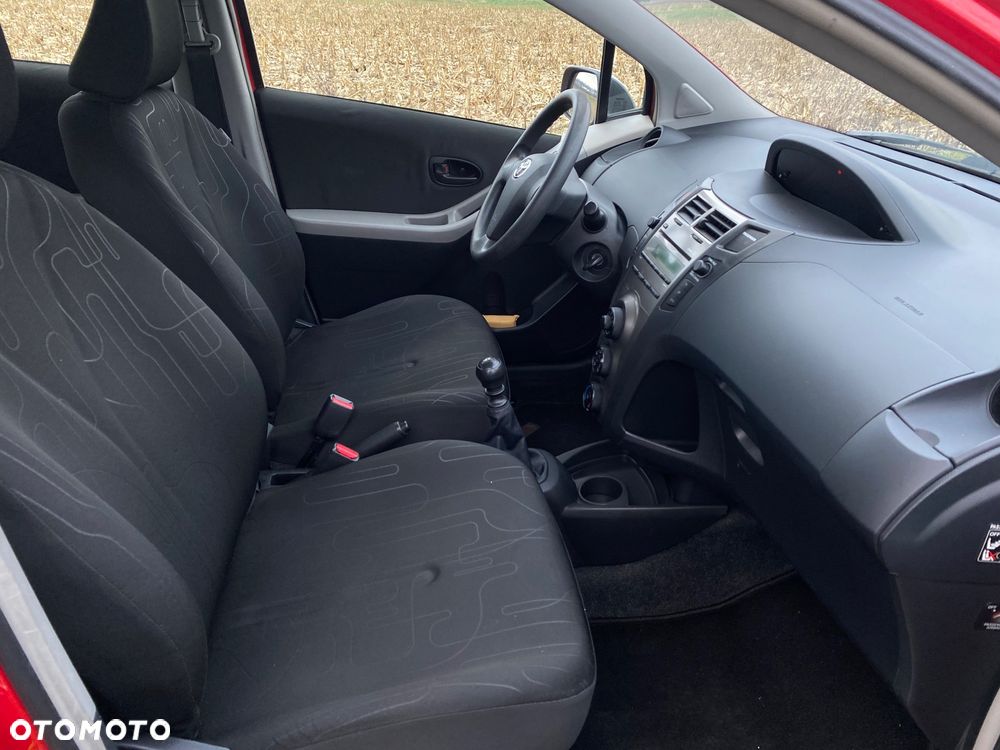 Toyota Yaris 1.33 Luna - 16