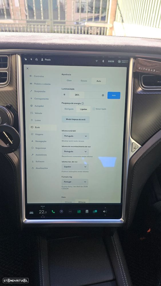 Tesla Model S 90D - 13