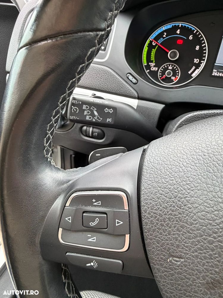 Volkswagen Jetta 1.4 DSG Highline - 11