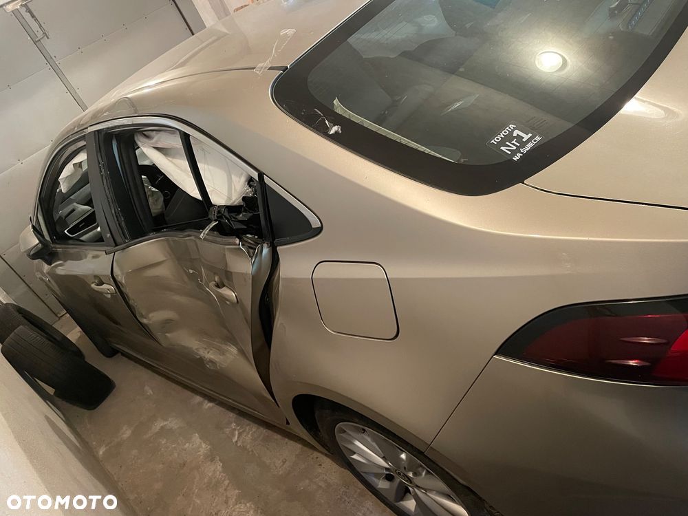 Toyota Corolla 1.8 Hybrid GPF Comfort - 6