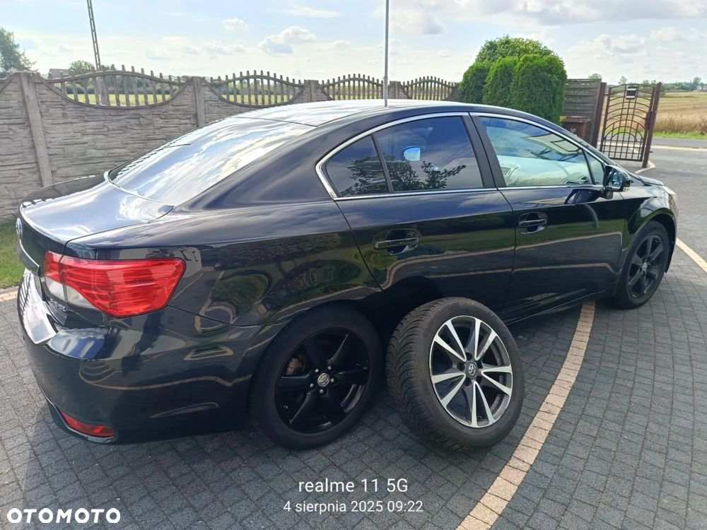Toyota Avensis 1.8 Premium - 3