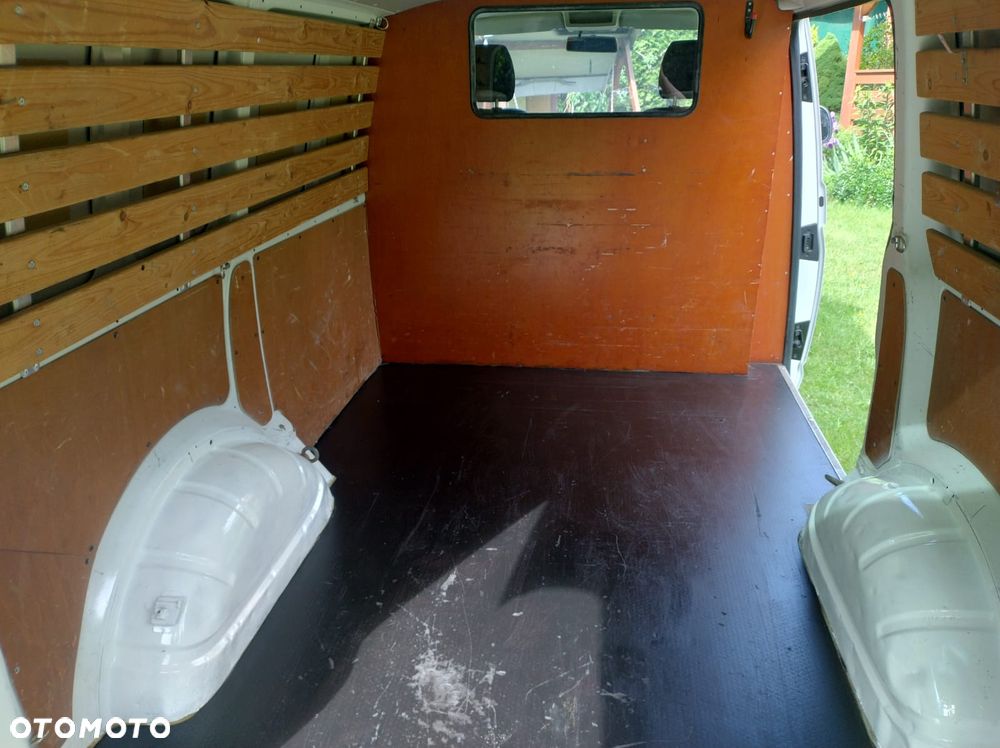 Volkswagen Transporter - 10