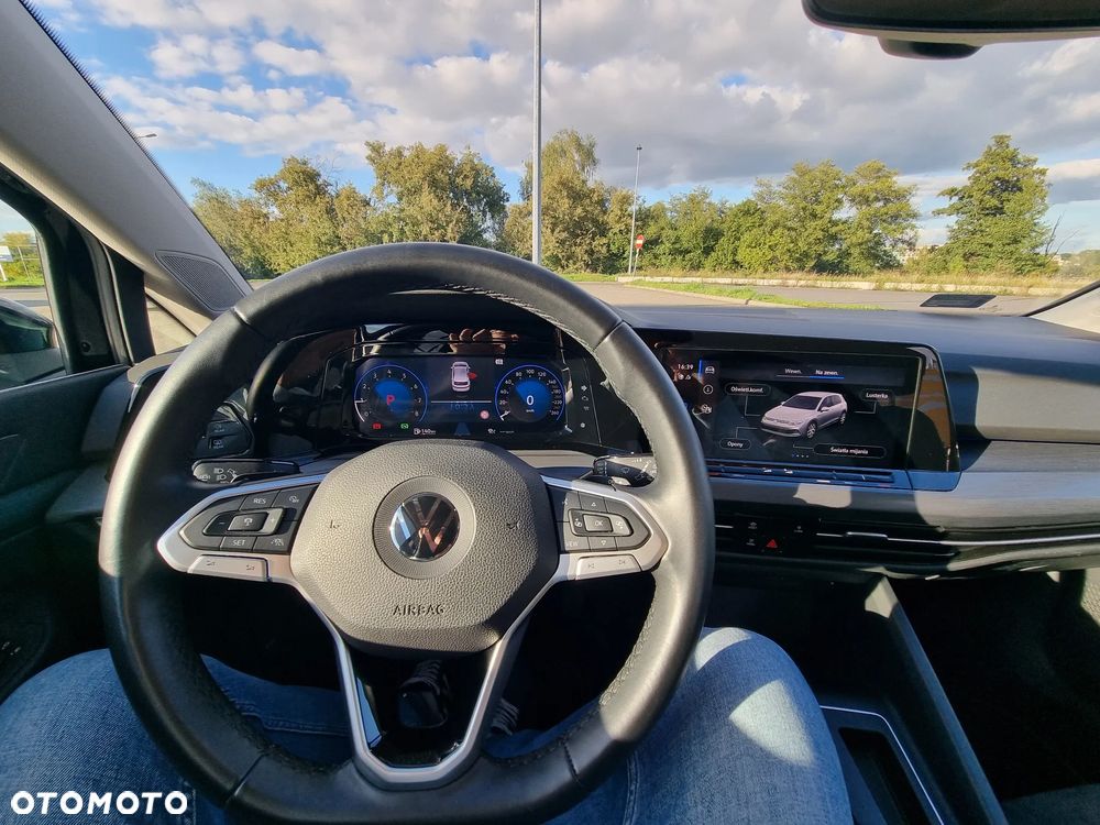 Volkswagen Golf VIII 1.5 eTSI EVO Style DSG - 2