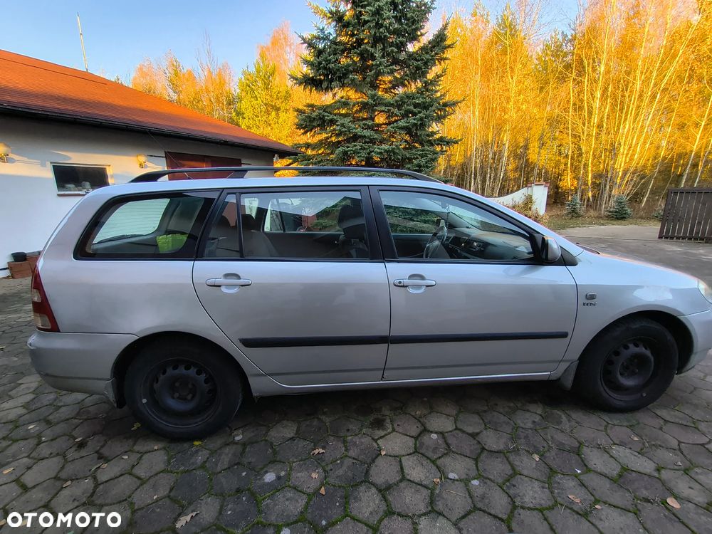 Toyota Corolla 1.4 VVT-i Terra Polaris - 1