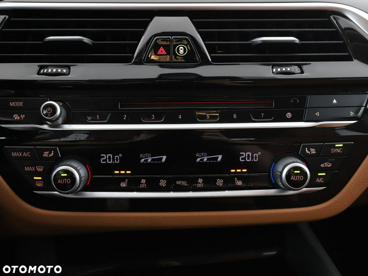 BMW Seria 5 520d - 24
