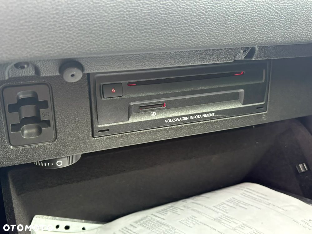 Volkswagen Passat Variant 1.6 TDI SCR BlueMotion Trendline - 31