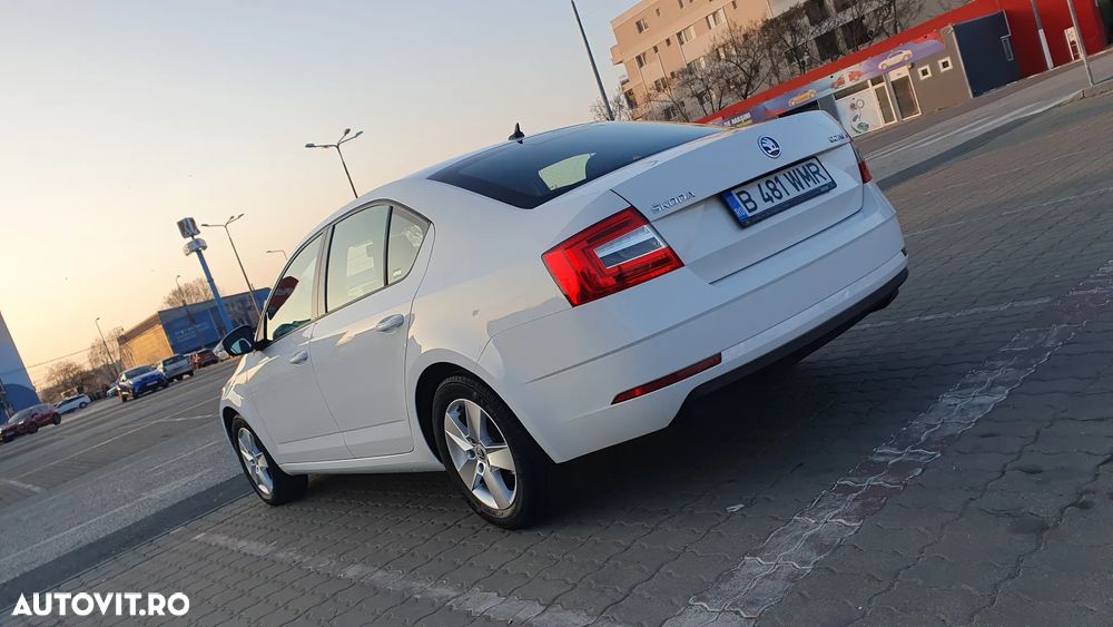 Skoda Octavia 1.6 TDI Style - 1
