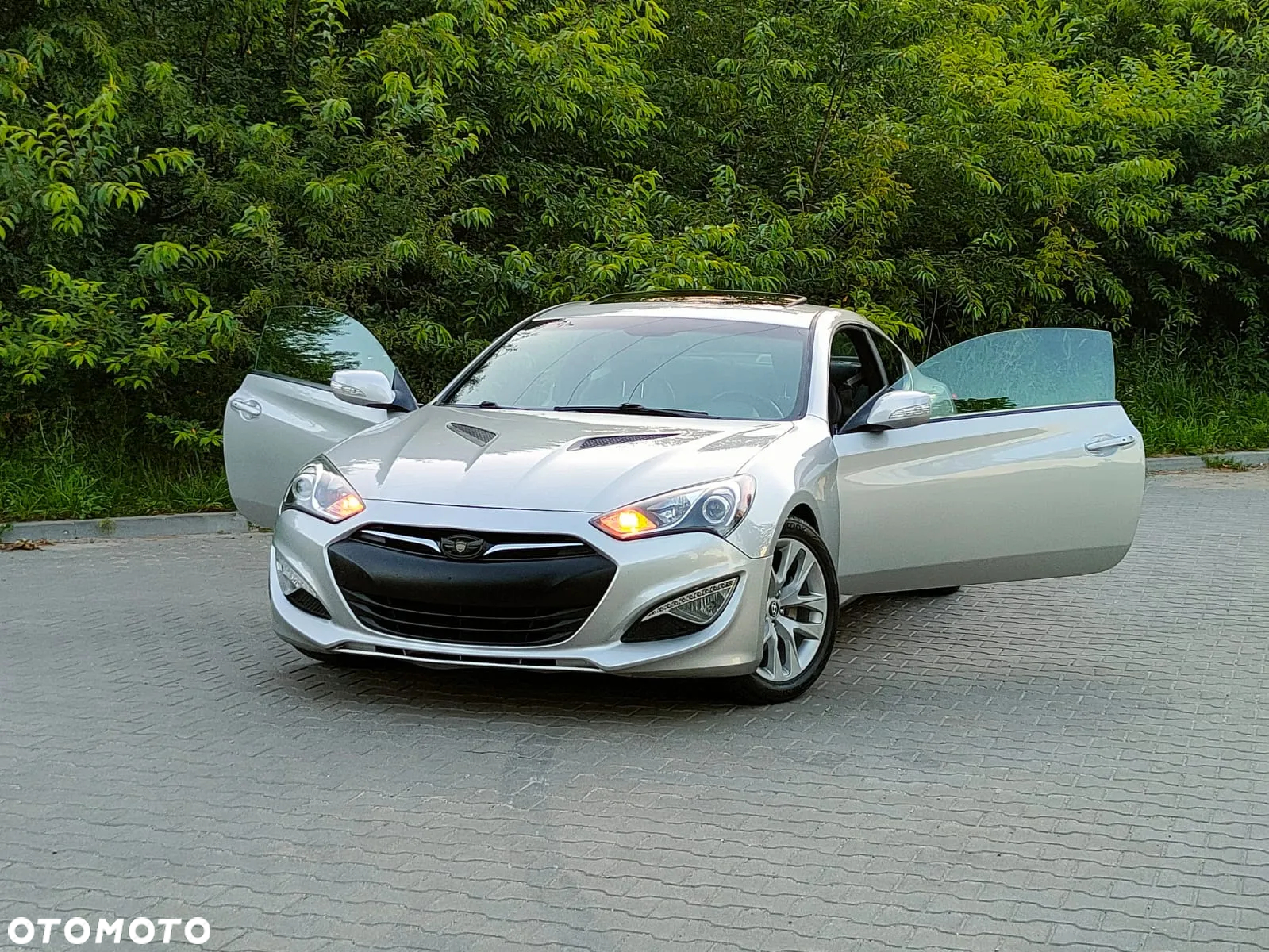 Hyundai Genesis Coupe 3.8 V6 Automatik - 4