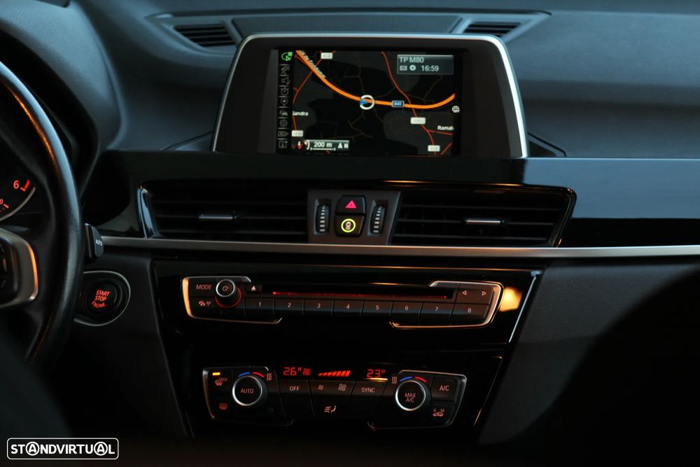 BMW X1 16 d sDrive Line Sport - 25