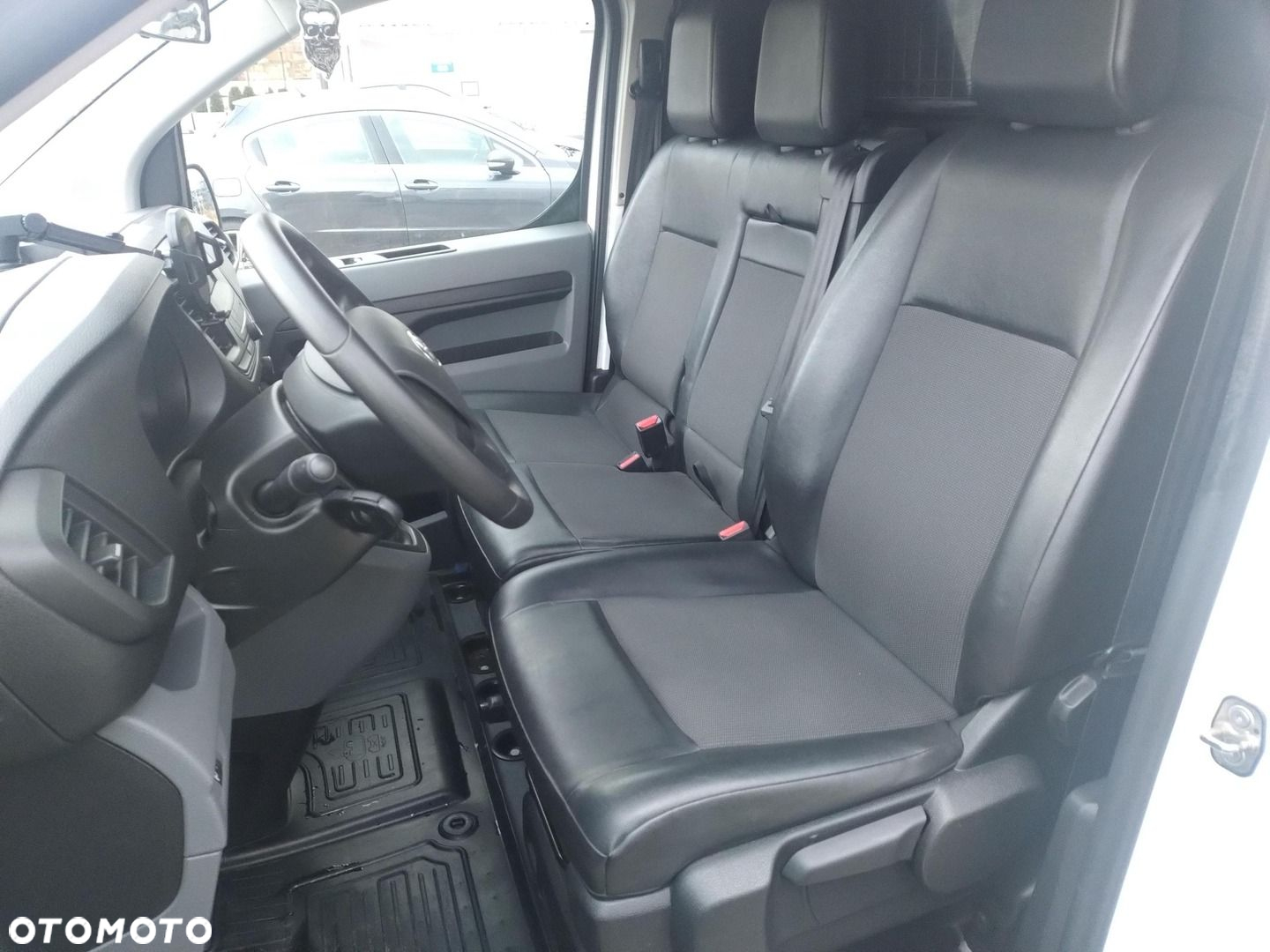 Toyota PROACE - 12