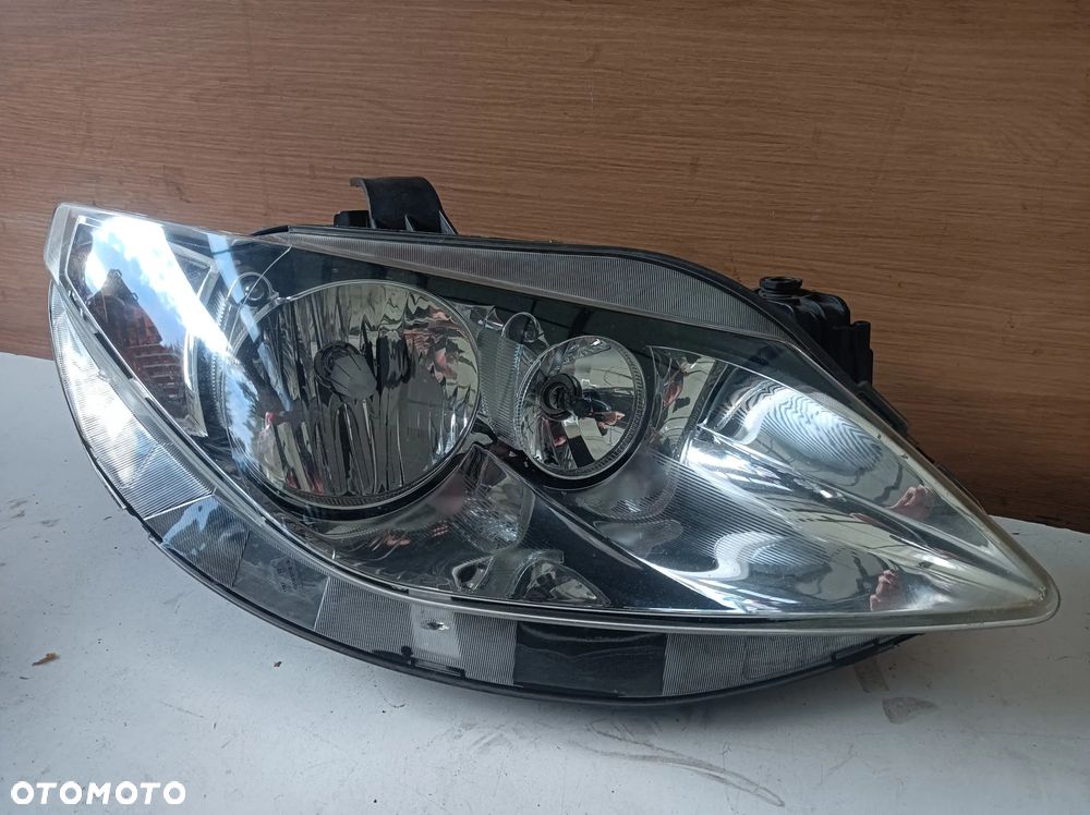 Lampa reflektor prawy przód Seat Ibiza IV 08- 6J1941006D
