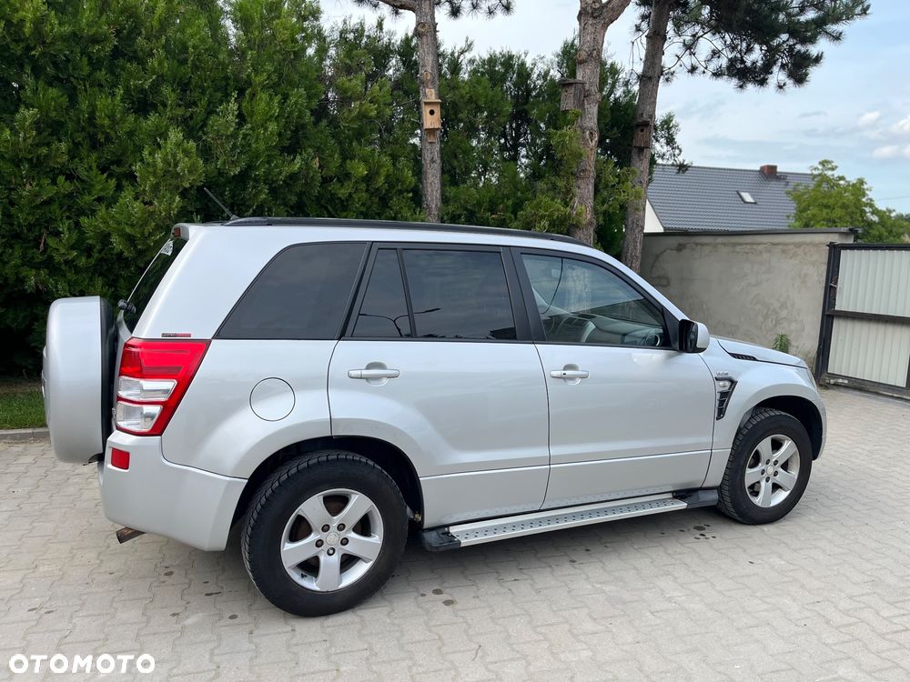 Suzuki Grand Vitara 1.9 DDiS - 10