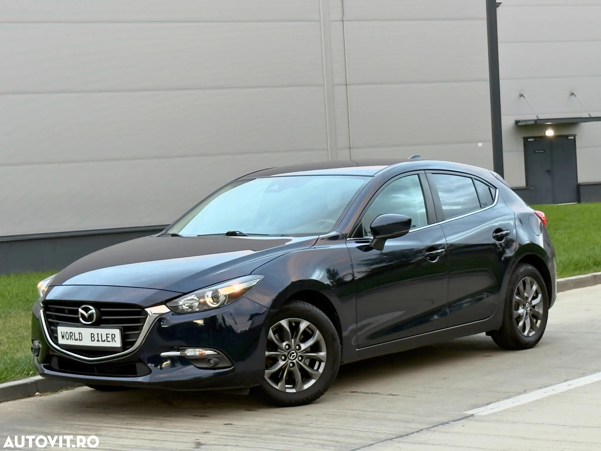 Mazda 3 - 10
