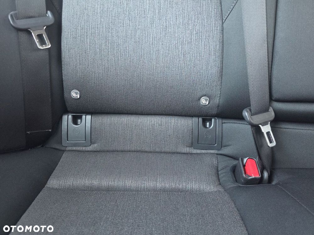 Toyota Camry 2.5 Hybrid Comfort CVT - 24