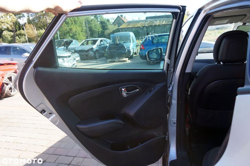 DRZWI TYLNE LEWE IX35 I  RAH  SREBRNY HYUNDAI 2009-2015 - 5