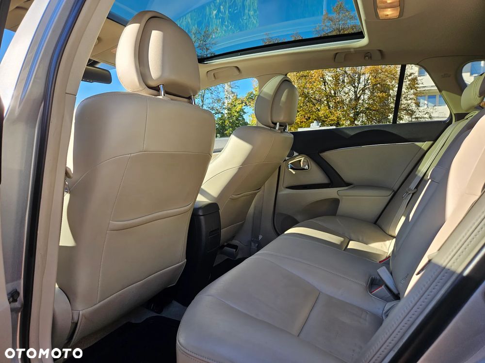 Toyota Avensis 2.0 Prestige MS - 19